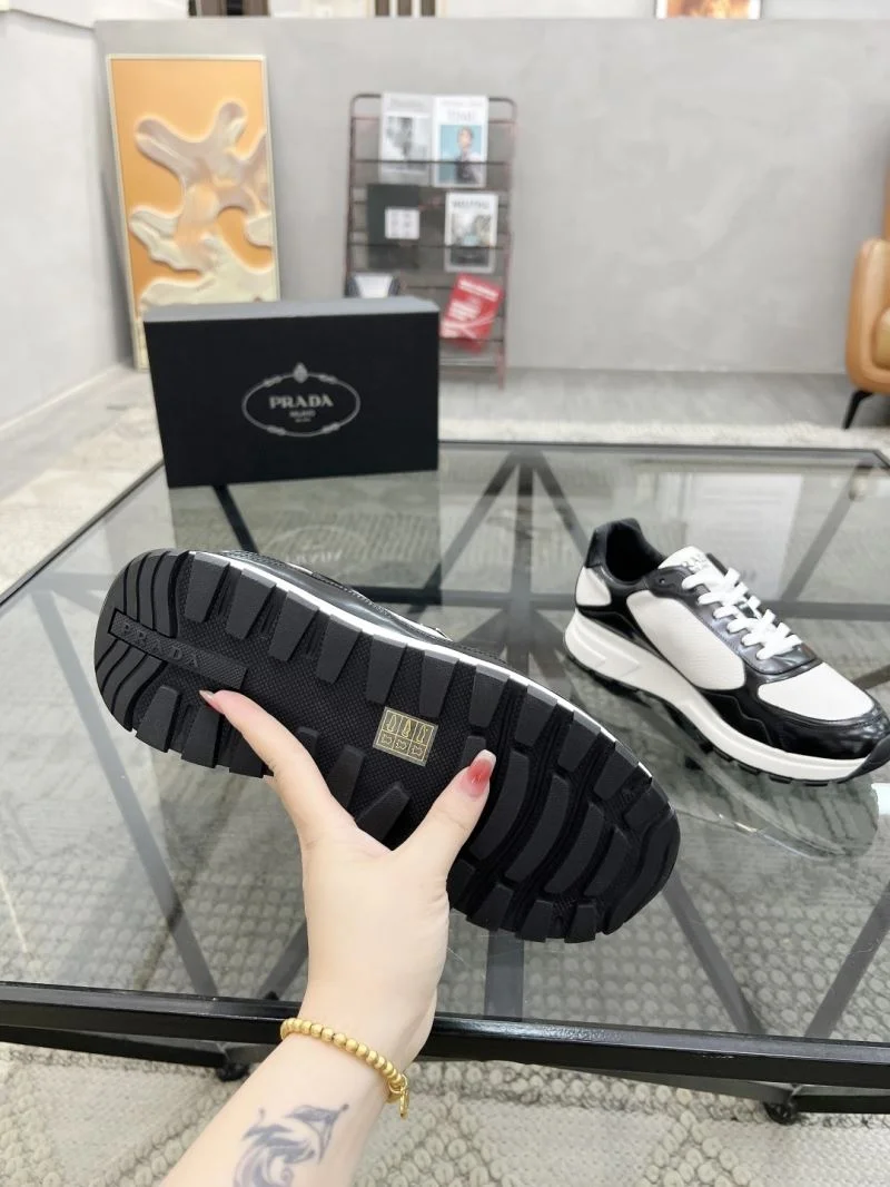 Prada Low Shoes Soft 33666