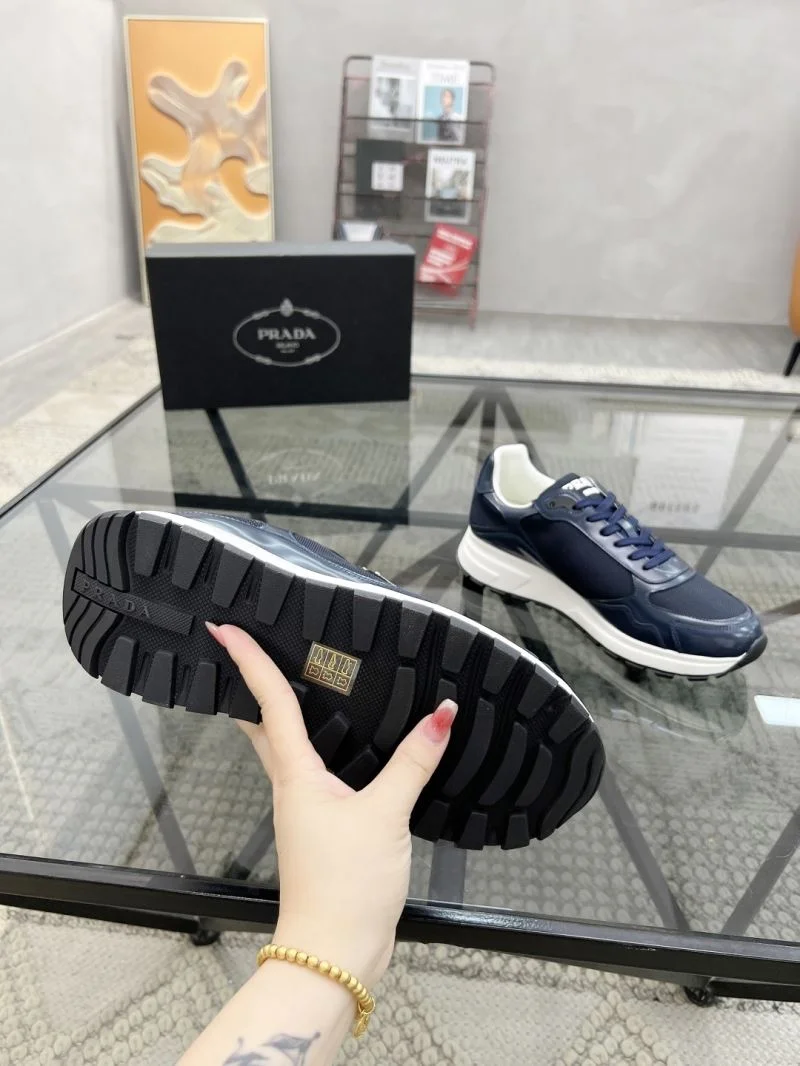 Sleek Prada Low Shoes 33667