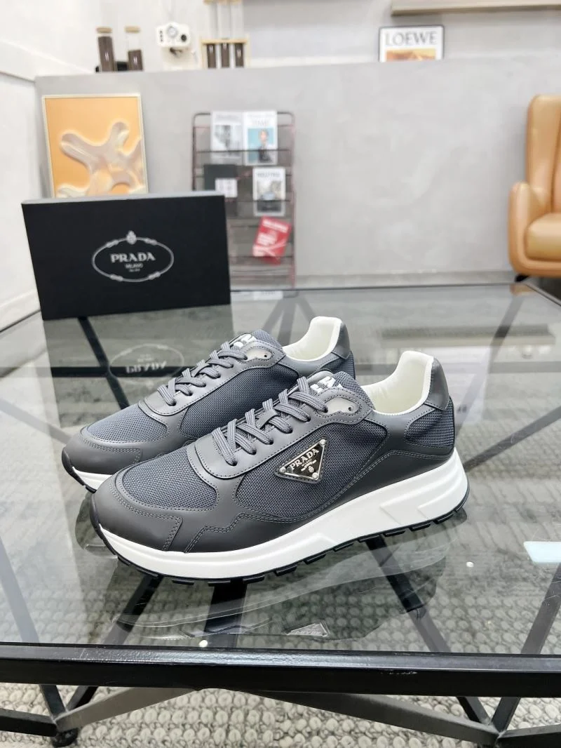 Sleek Prada Low Shoes 33683