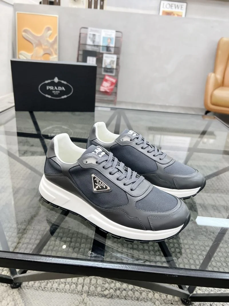 Sleek Prada Low Shoes 33683
