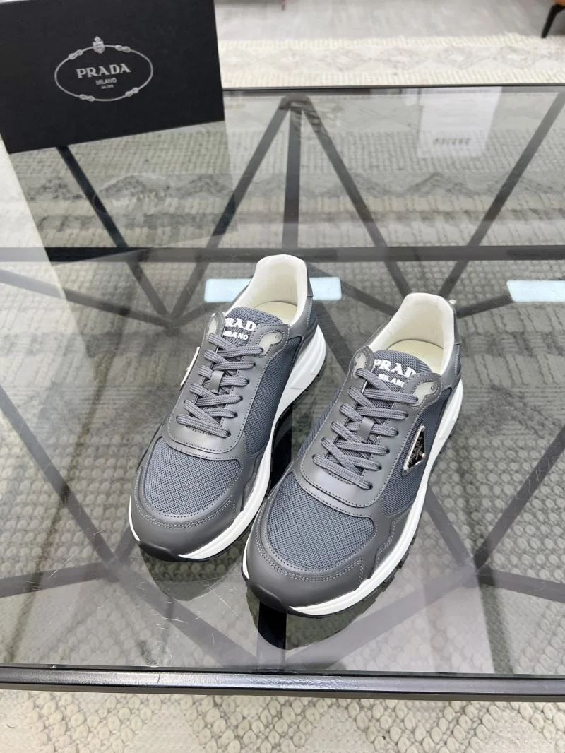 Sleek Prada Low Shoes 33683
