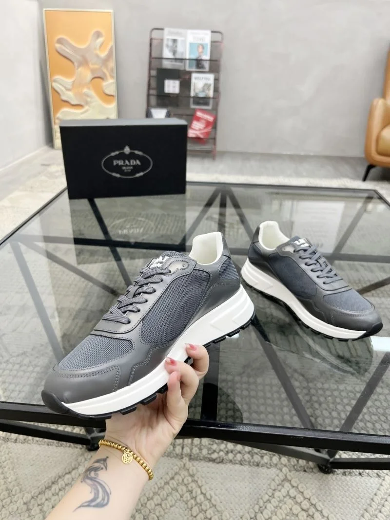 Sleek Prada Low Shoes 33683