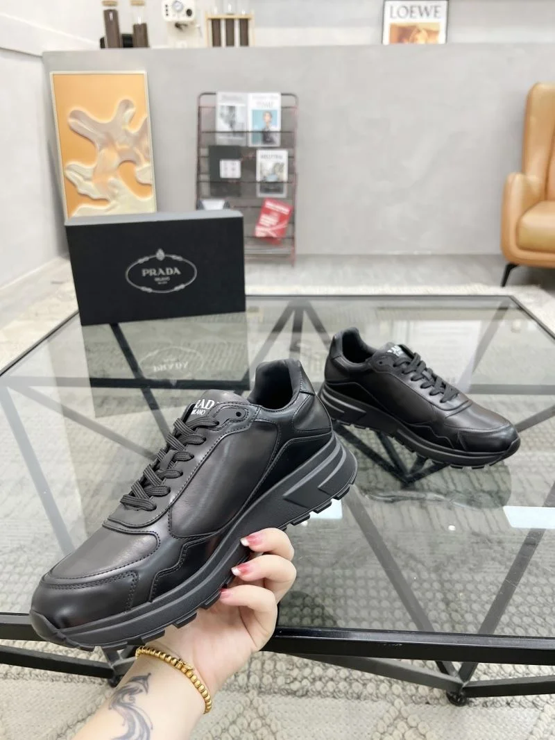 Tailored Prada Low Shoes 33669