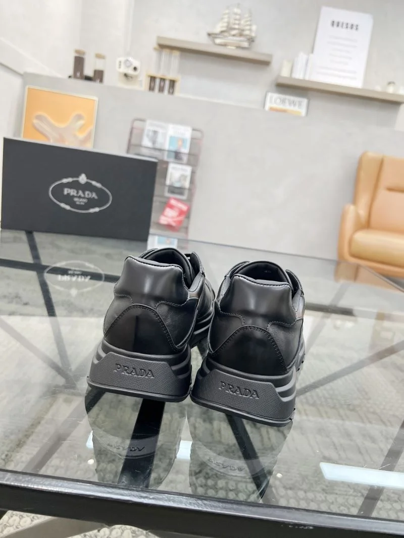 Tailored Prada Low Shoes 33669