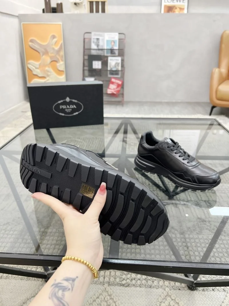Tailored Prada Low Shoes 33669