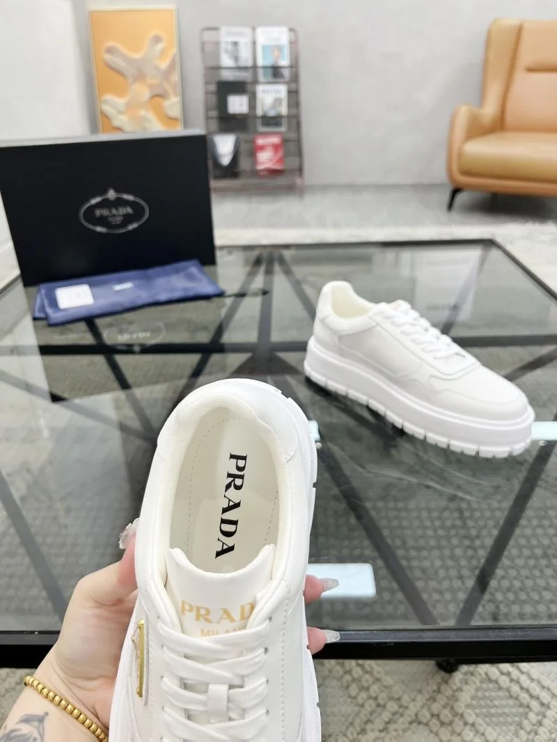 TechFriendly Prada Low Shoes 33680