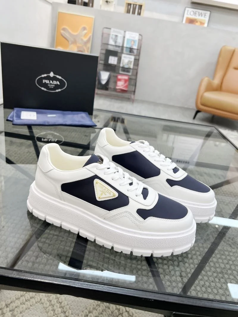 Prada Low Shoes Vibrant 33660