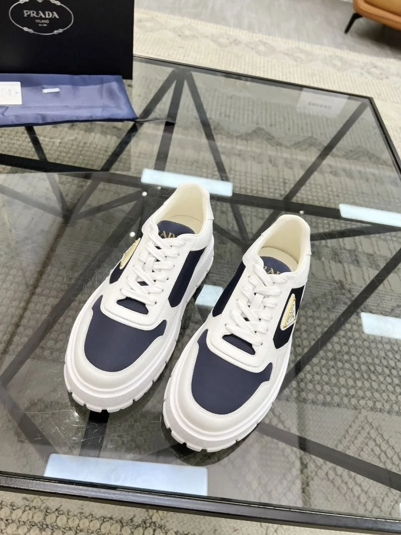 Prada Low Shoes Vibrant 33660
