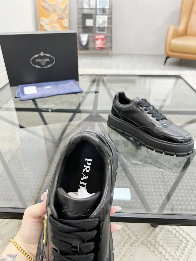 Prada Low Shoes EasyCare 33664
