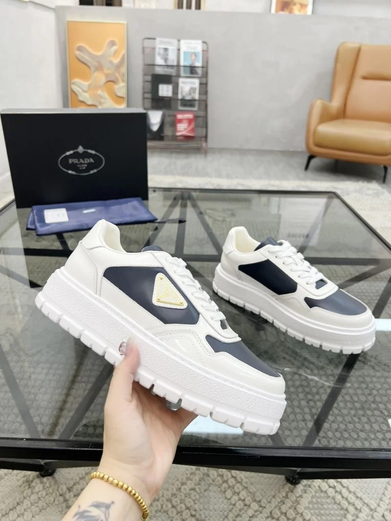 Breathable Prada Low Shoes 33670