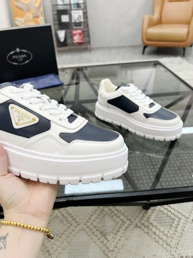 Breathable Prada Low Shoes 33670