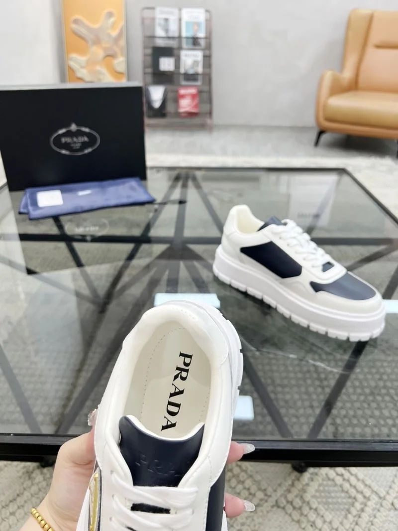 Breathable Prada Low Shoes 33670