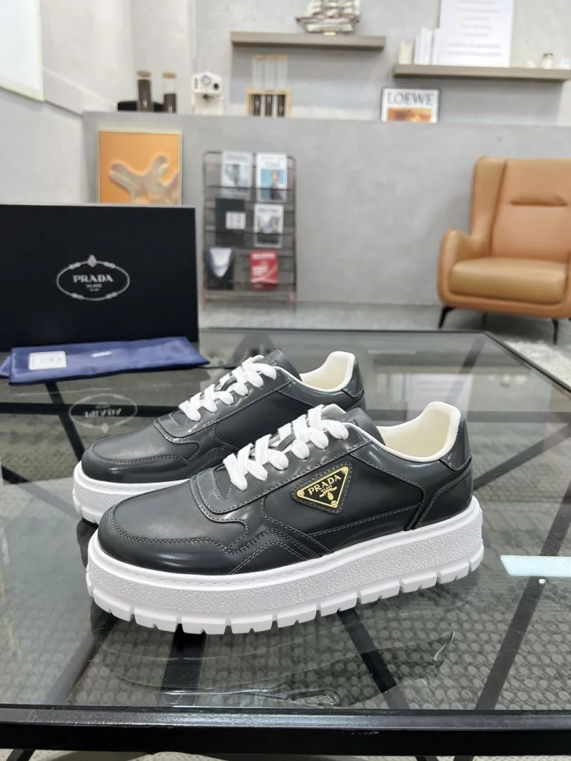 Affordable Prada Low Shoes 33657