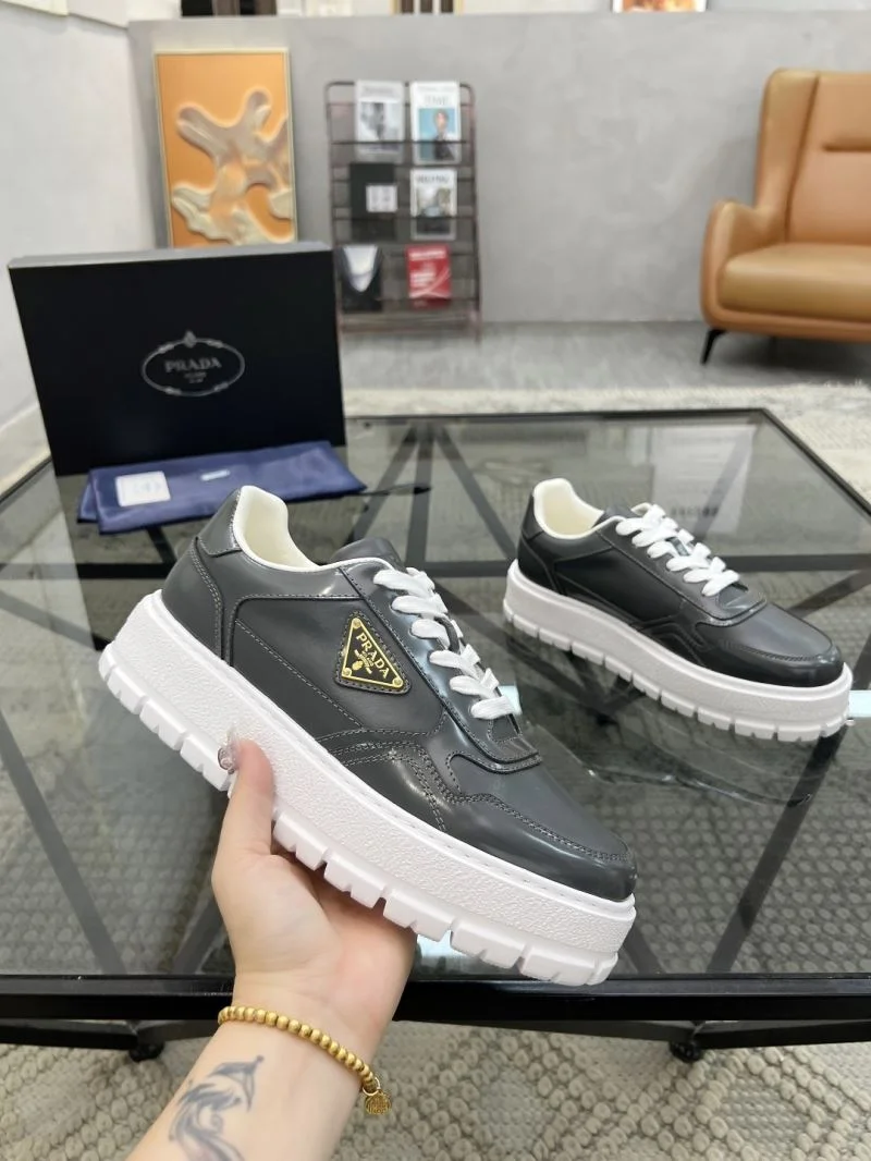 Affordable Prada Low Shoes 33657