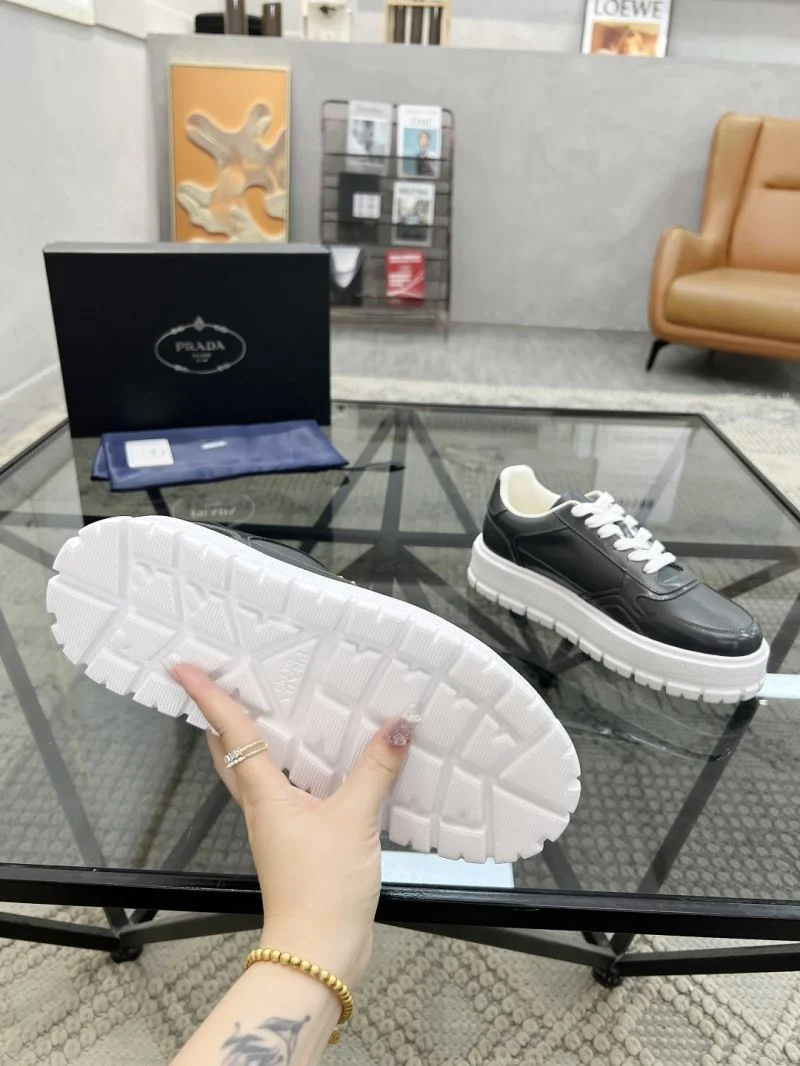 Affordable Prada Low Shoes 33657