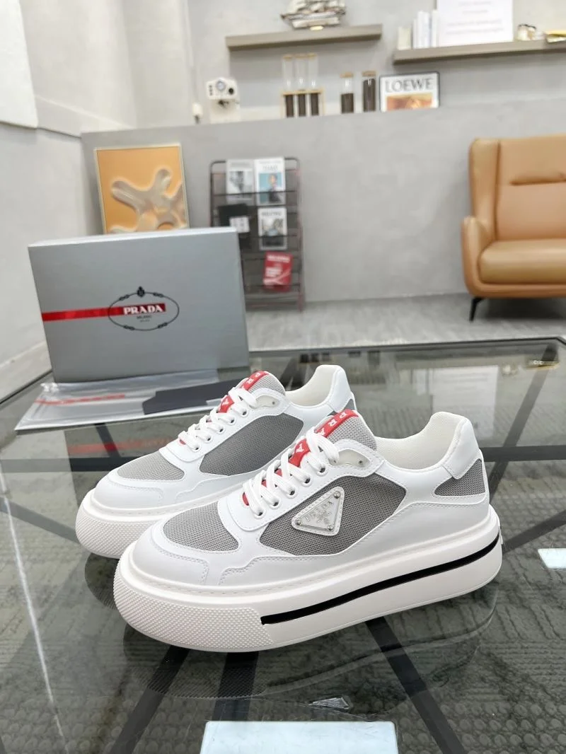 EyeCatching Prada Low Shoes 33661