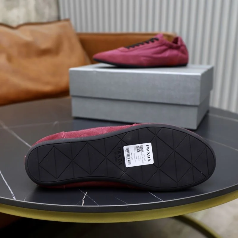 Prada Low Shoes Affordable 33658