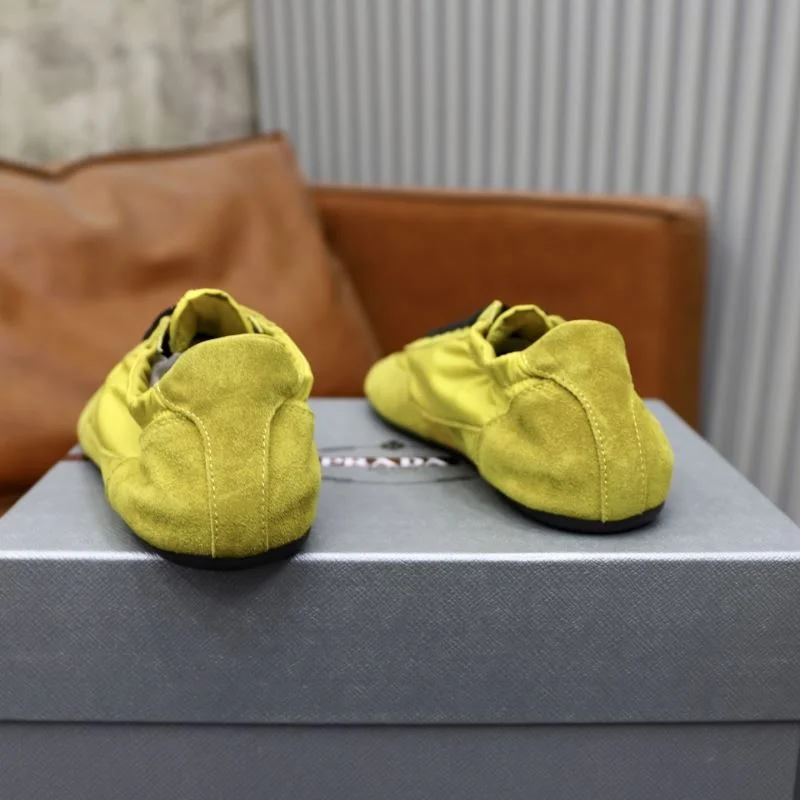 Prada Low Shoes Effortless 33654