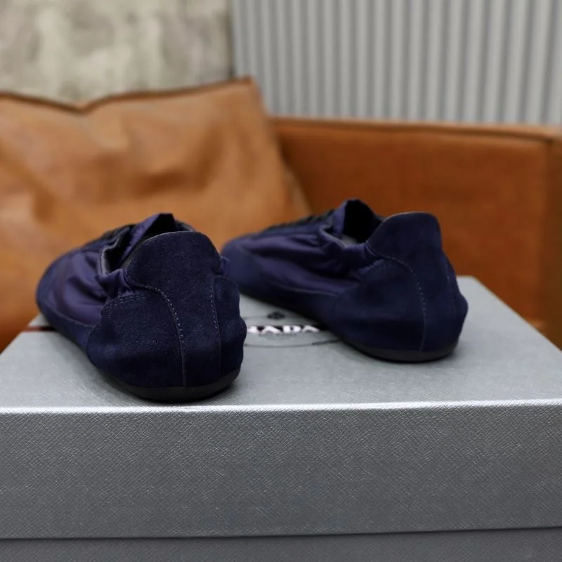 GoodFit Prada Low Shoes 33650