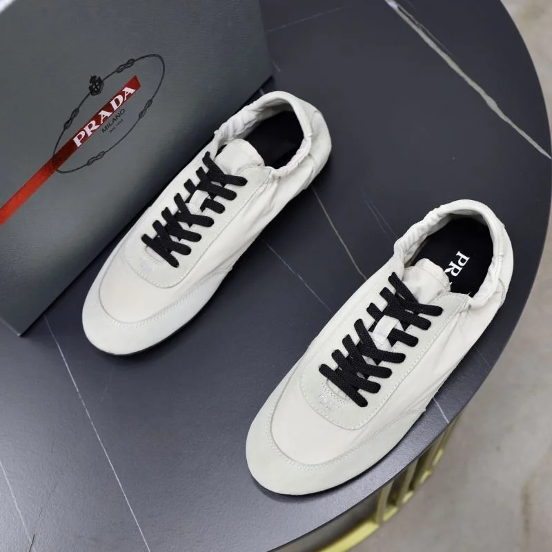 Popular Prada Low Shoes 33653