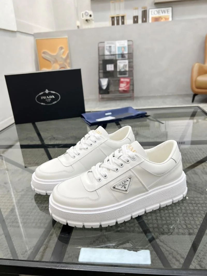 Breathable Prada Low Shoes 33647