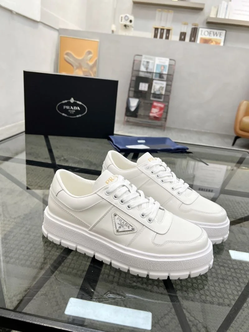 Breathable Prada Low Shoes 33647