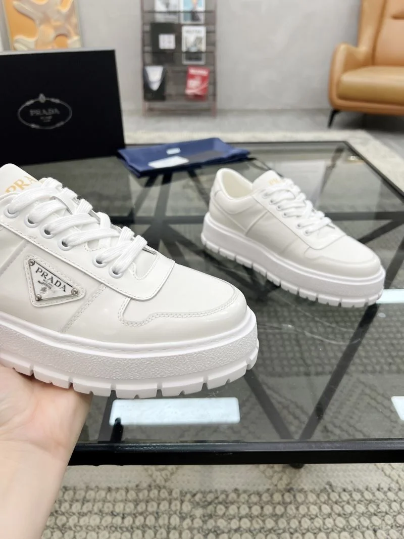 Breathable Prada Low Shoes 33647