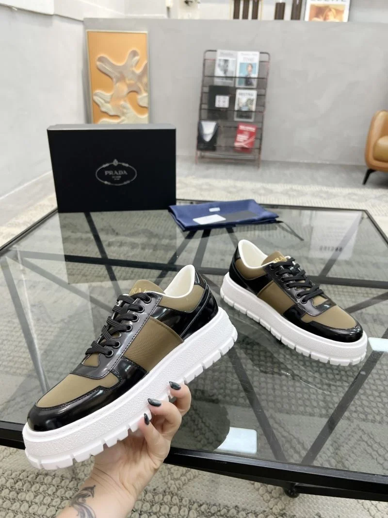 Prada Low Shoes Effortless 33645