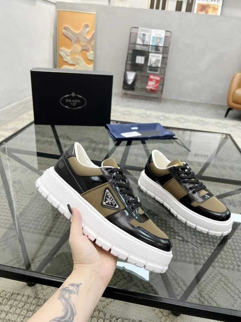 Prada Low Shoes Effortless 33645