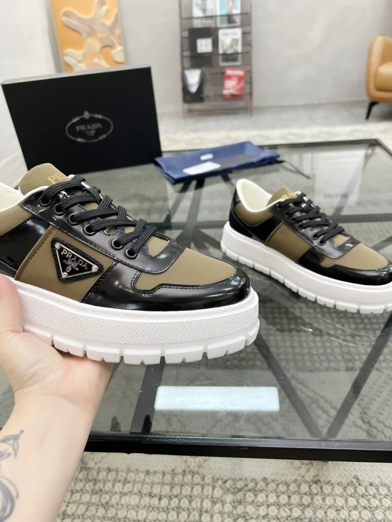 Prada Low Shoes Effortless 33645