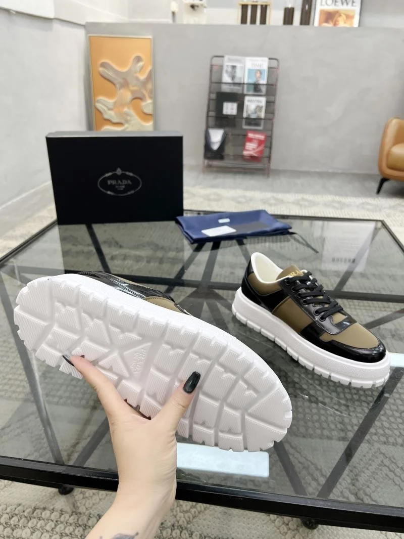 Prada Low Shoes Effortless 33645