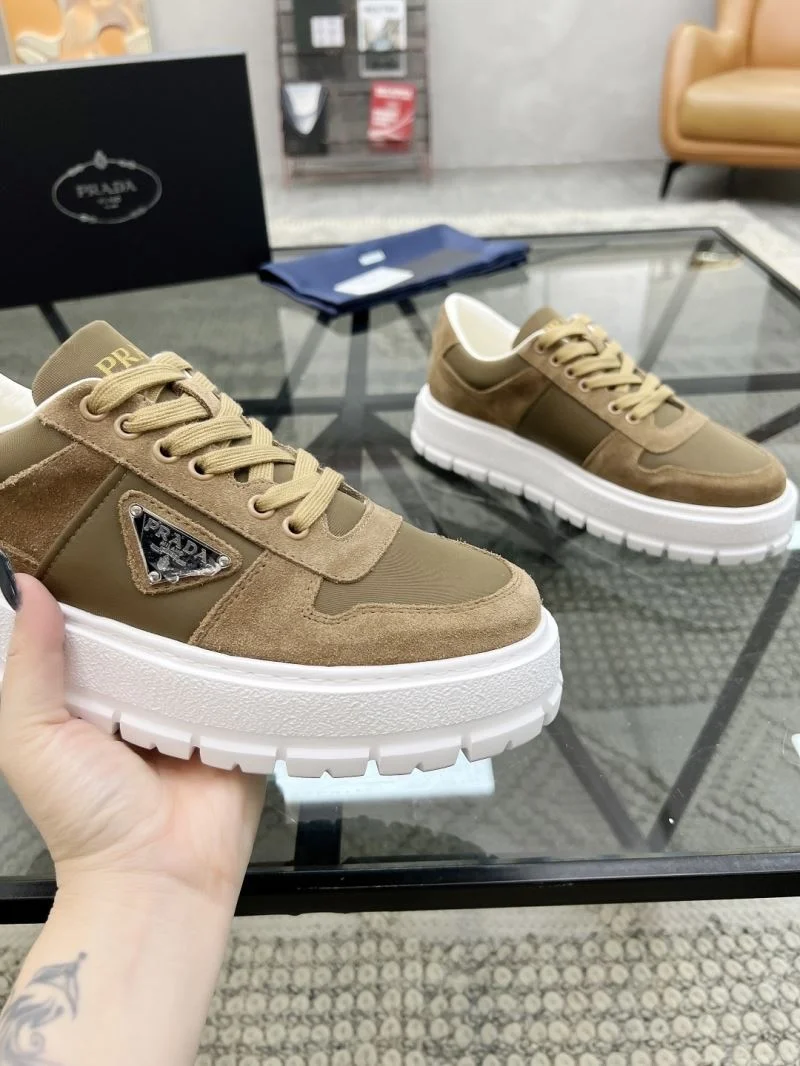 Minimalist Prada Low Shoes 33641