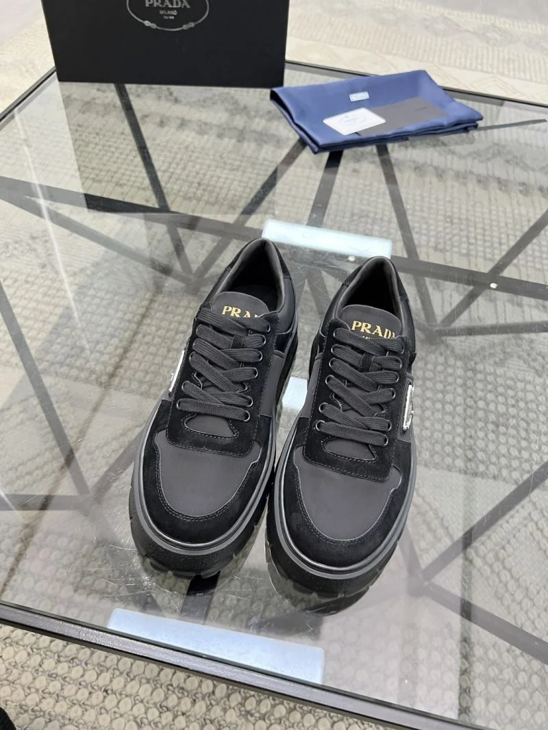 Prada Low Shoes ZipUp 33643