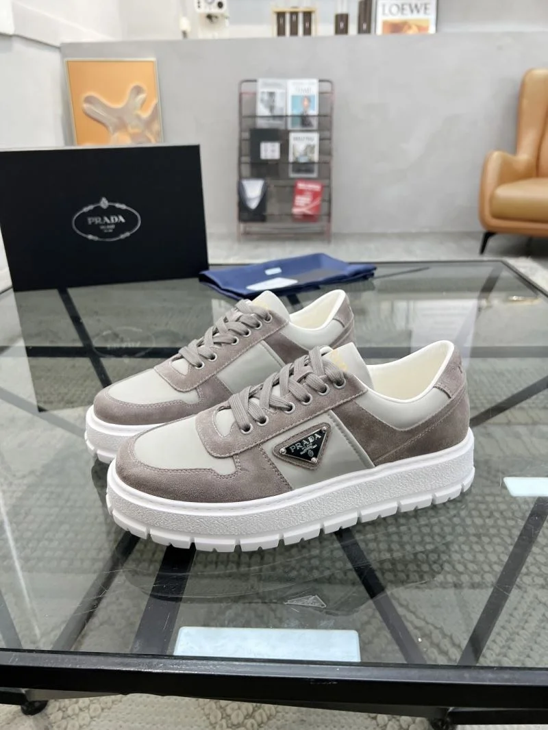 Prada Low Shoes Functional 33632