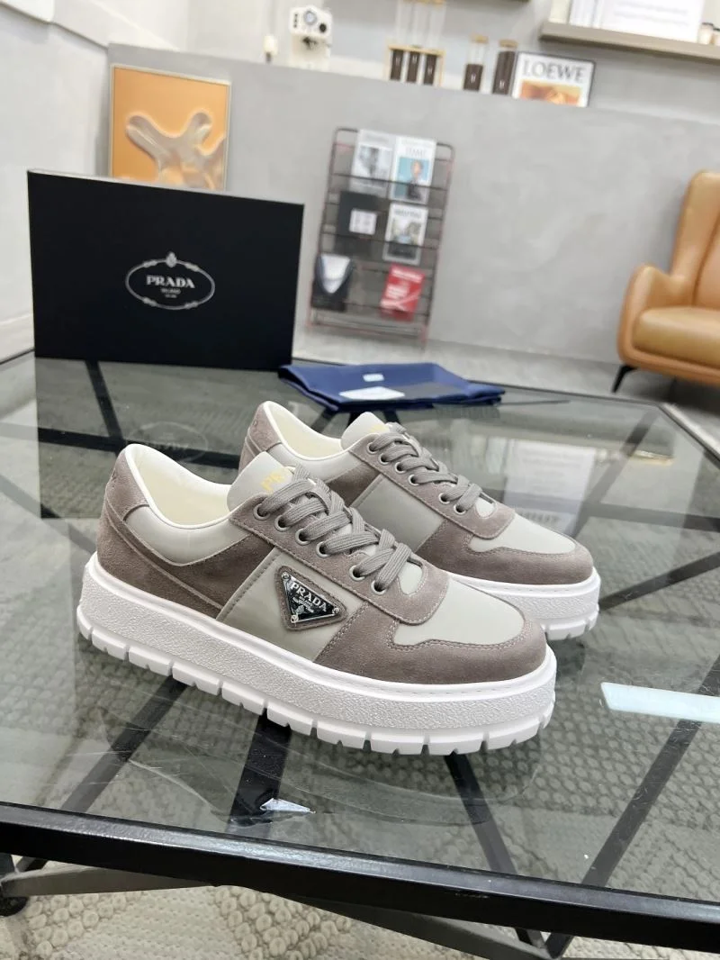 Prada Low Shoes Functional 33632