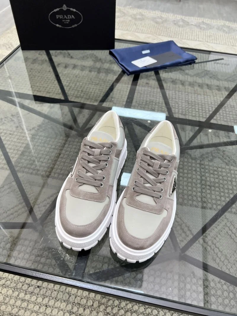 Prada Low Shoes Functional 33632