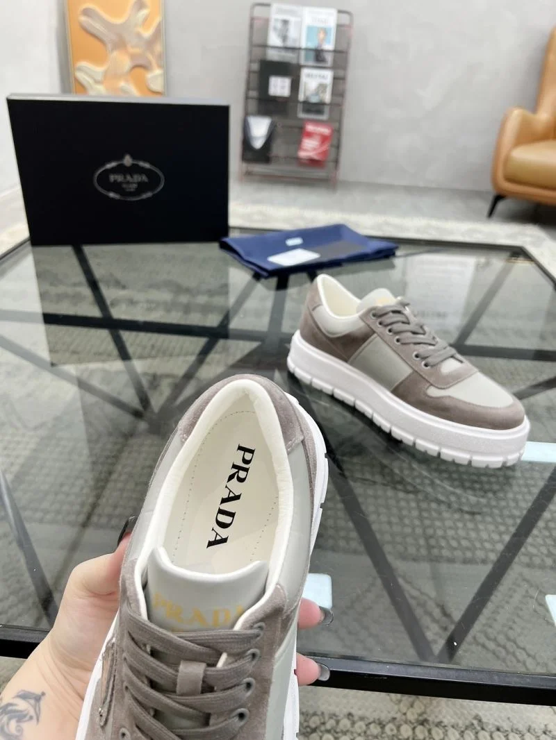 Prada Low Shoes Functional 33632