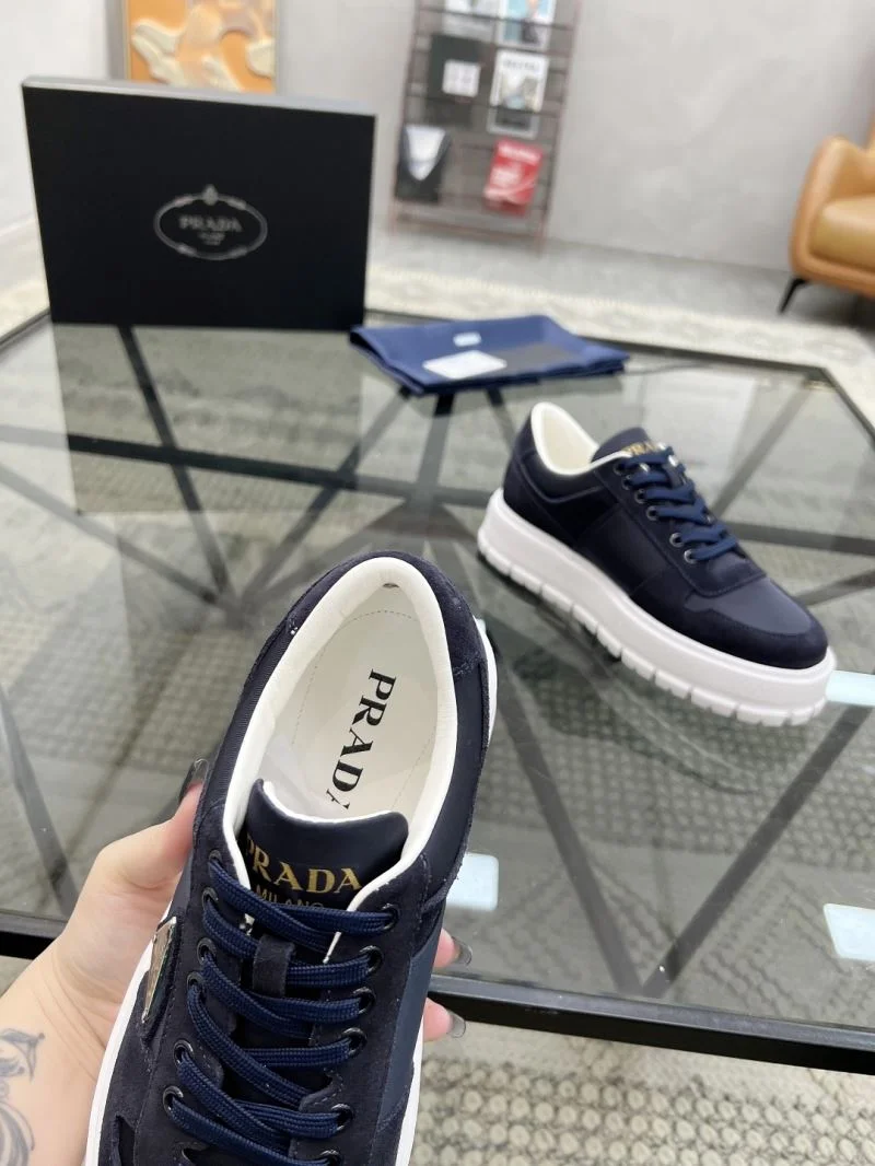 Prada Low Shoes RelaxedFit 33630