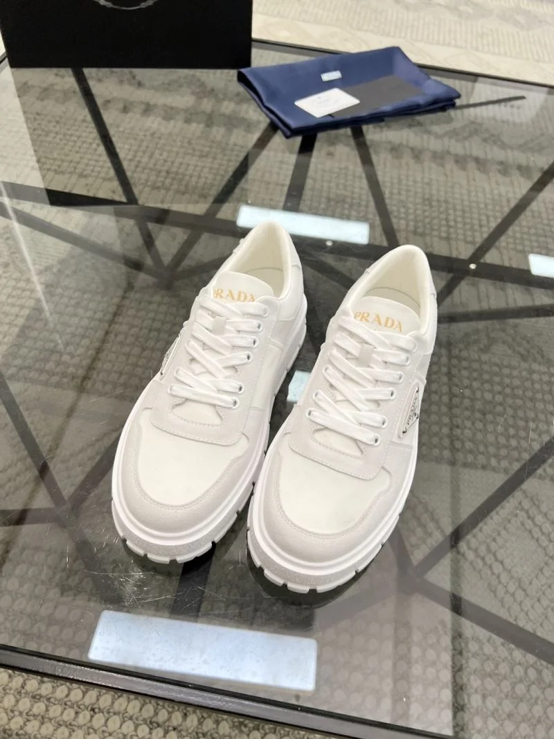 Prada Low Shoes DailyWear 33644