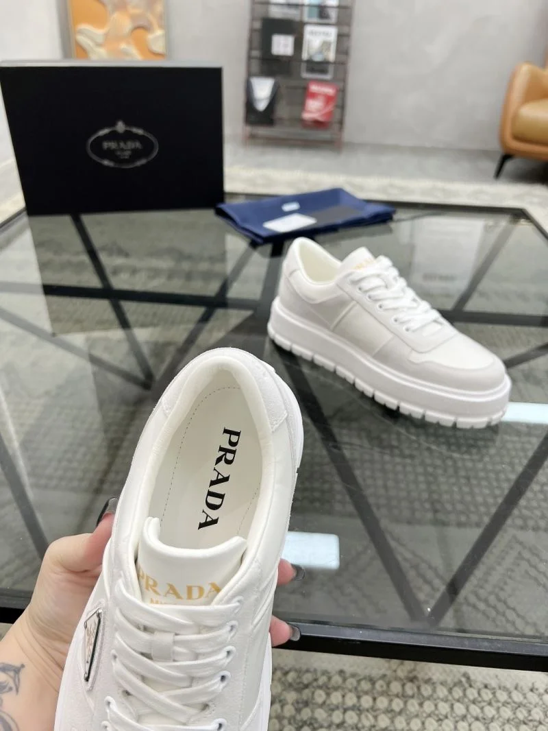 Prada Low Shoes DailyWear 33644