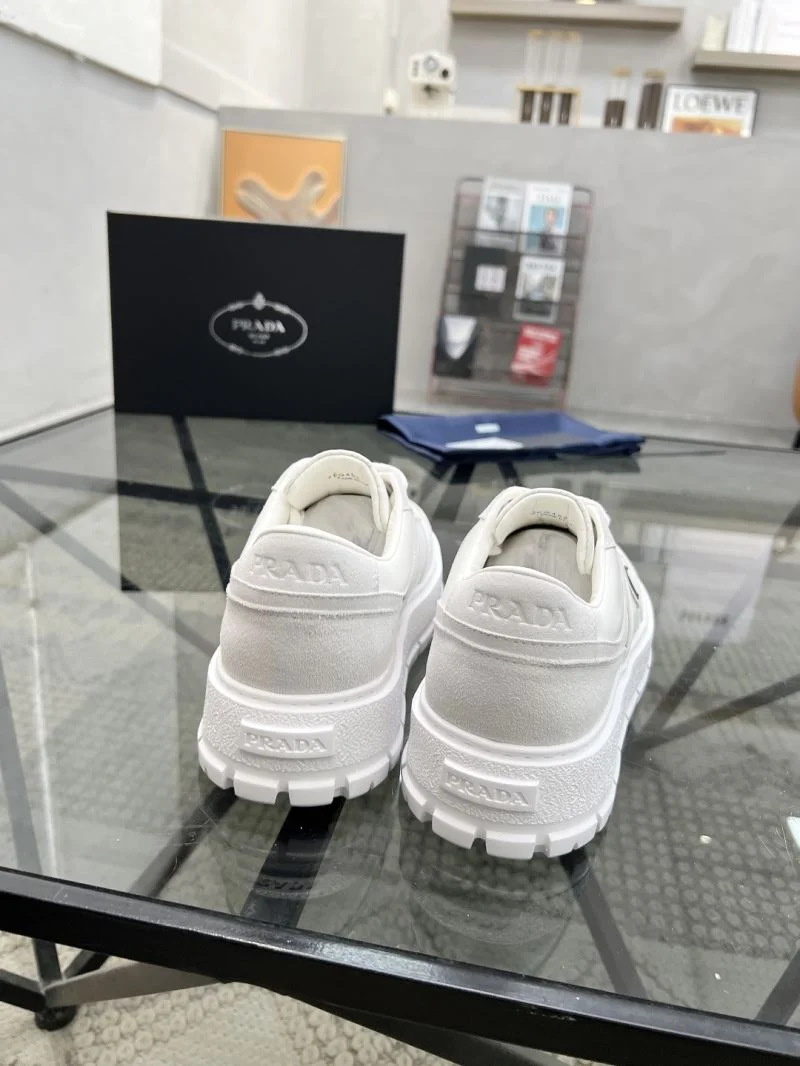 Prada Low Shoes DailyWear 33644