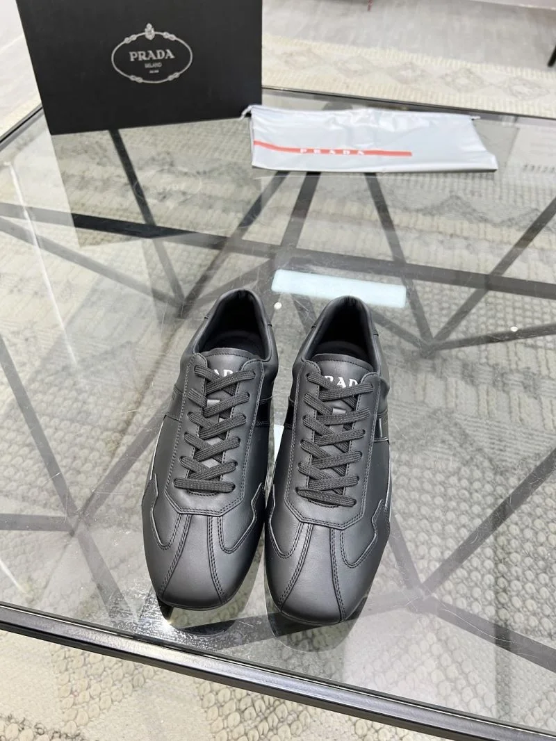 WellDesigned Prada Low Shoes 33629