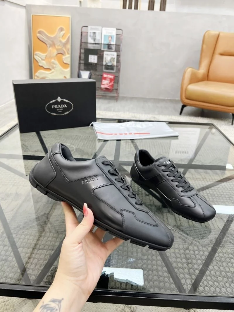 WellDesigned Prada Low Shoes 33629