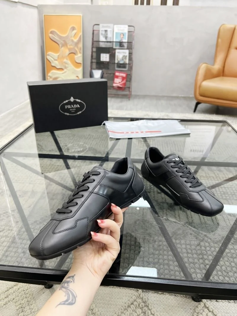 WellDesigned Prada Low Shoes 33629