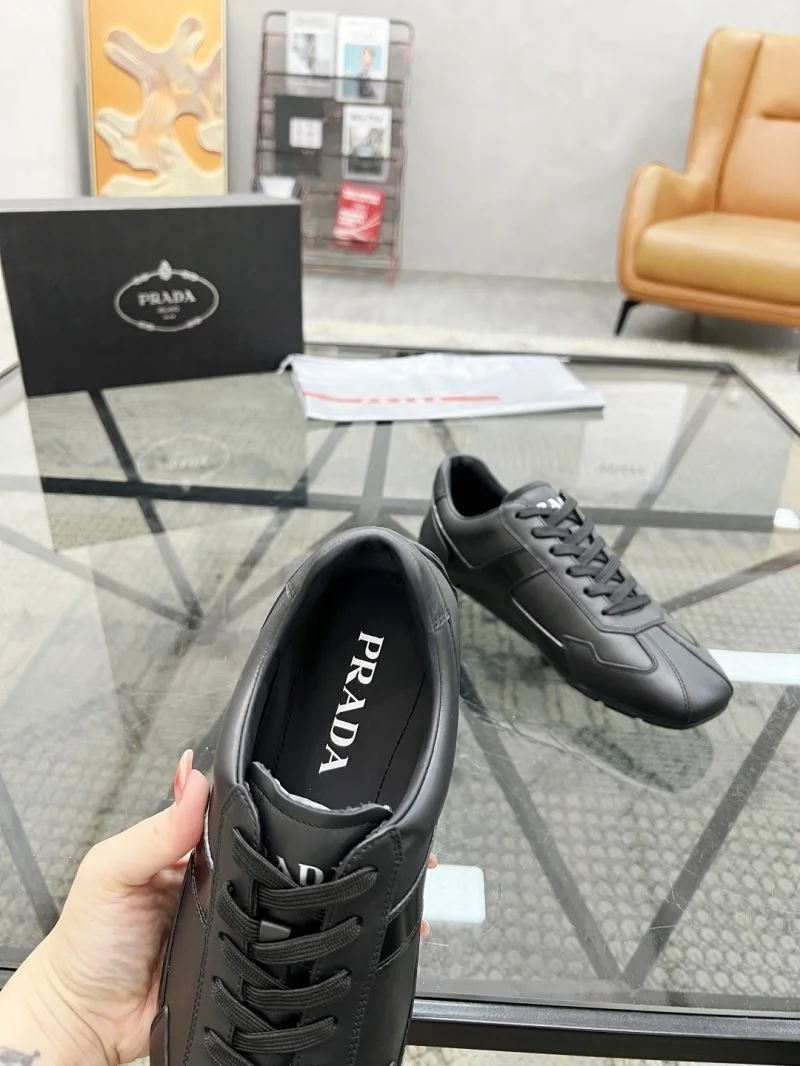 WellDesigned Prada Low Shoes 33629