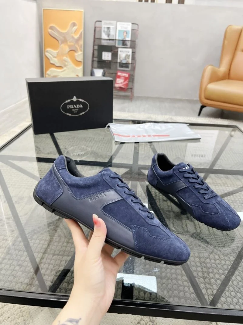 Prada Low Shoes Elegant 33631