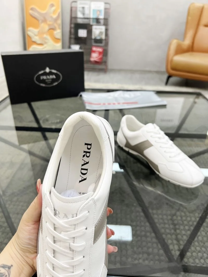 UrbanChic Prada Low Shoes 33634