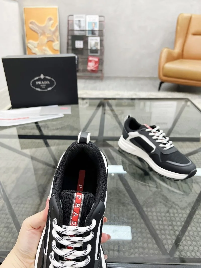 Reliable Prada Low Shoes 33636