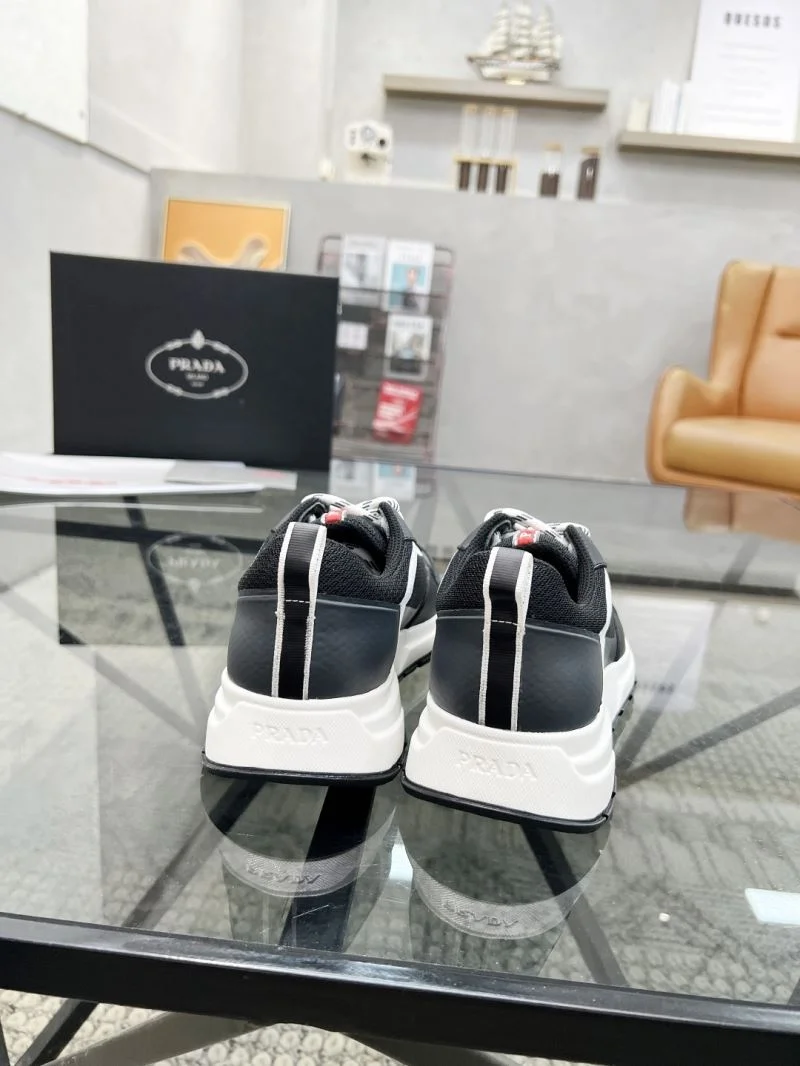Reliable Prada Low Shoes 33636