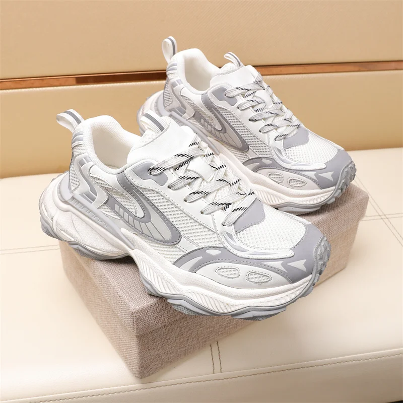 Sophisticated Prada Low Shoes 33617